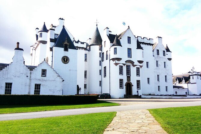 2 Days on the Loch Ness Canal of Caledonia and the Highlands - Day two: Caledonian Canal to Loch Ness, then Urquhart to Fort William