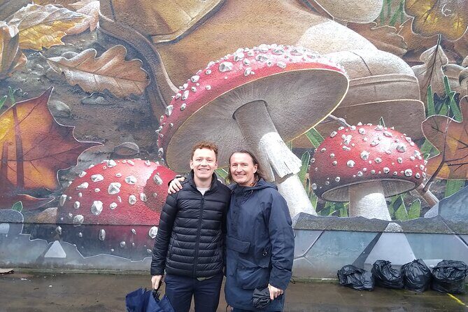 3 Hour Private City Highlights Glasgow Walking Tour - Guides make this tour: Lauren, Mary, Dave, and Stephen’s style