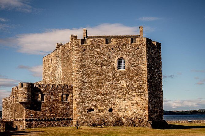 4-Day Outlander Trail Tour from Edinburgh Including Admissions - The small-coach reality: comfort, breaks, and no onboard toilets