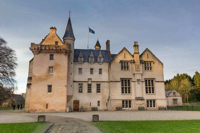 4-Day Scottish Castles Experience Small-Group Tour from Edinburgh - Meeting at Edinburgh Bus Station and What a 4-Day Schedule Feels Like