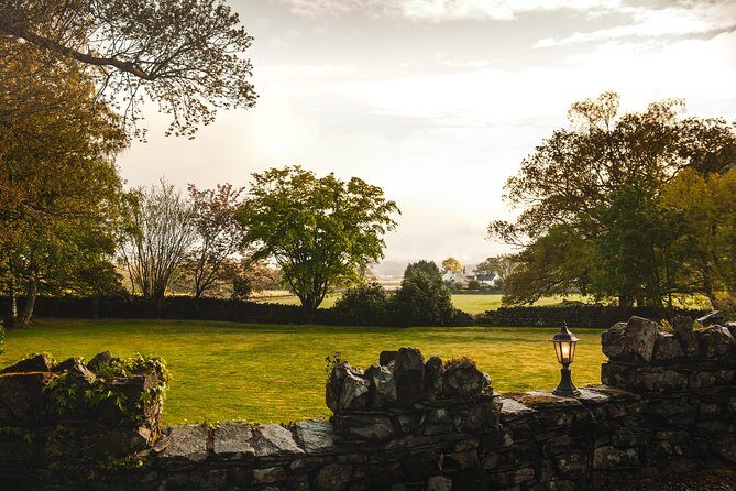 5-Day York, Lake District & Hadrian's Wall Tour from Edinburgh - Meeting in Edinburgh and getting comfortable on the mini-coach