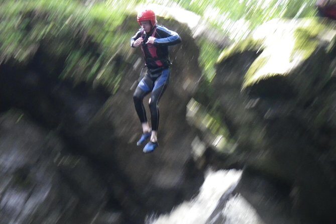 Canyoning Half-Day Trip at Keltneyburn from Aberfeldy - Who should choose Keltneyburn canyoning from Aberfeldy
