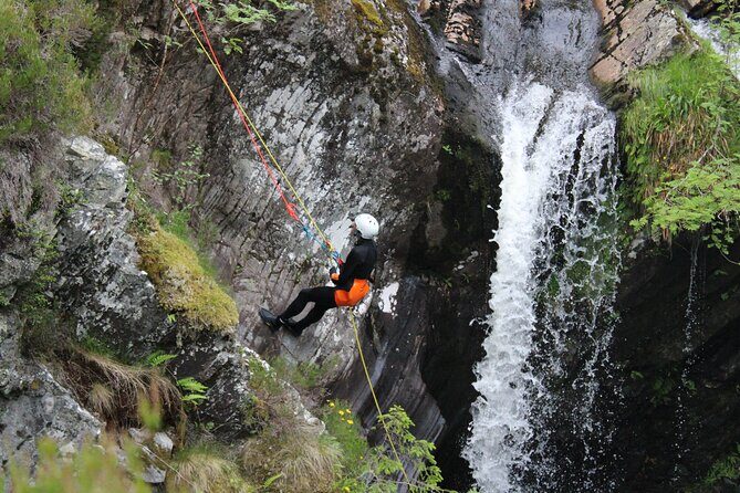 CANYONING in Laggan Canyon | Roybridge, Scotland - The 3-Hour Flow: From Gear Up to Warm Down