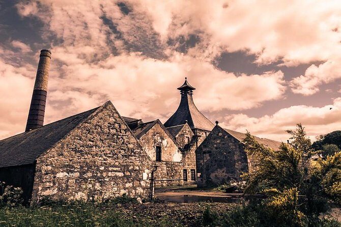 Clan Tour of Northern Whisky Distilleries - Morning Start: Pickup, Timing, and the Rhythm of a Small Group