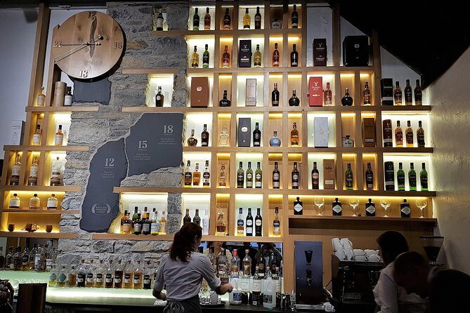 Deluxe 5 star Private Speyside Whisky Tour - Stop 1: The Glenlivet Distillery the Right Way to Start
