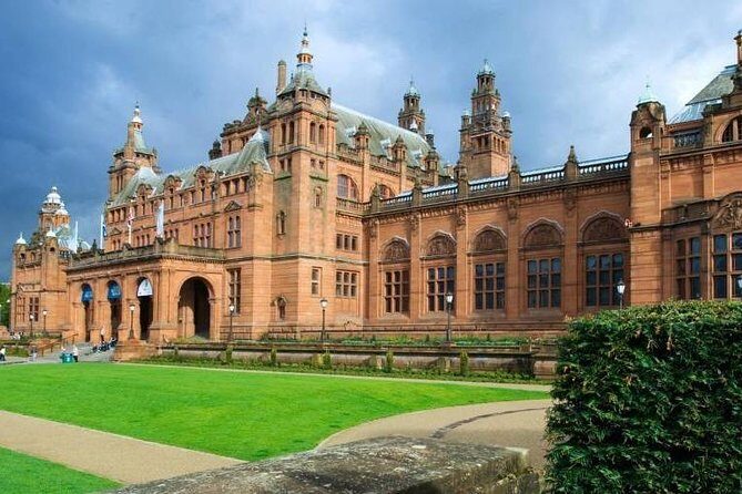 Discover Glasgow. Full day private tour in people carrier. - Your guide makes or breaks the day