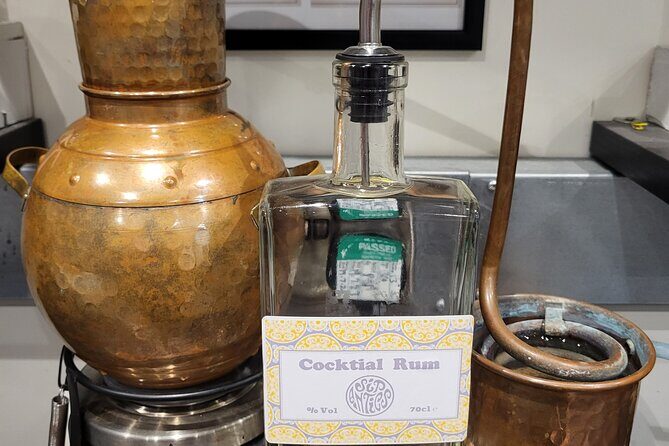 Distill a Bottle of Rum on mini copper stills - Key highlights at a glance