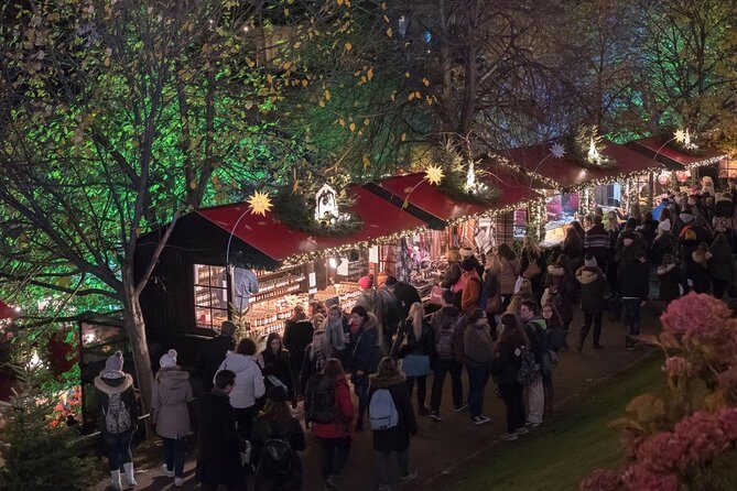 Edinburgh Christmas Tour, Highlights & Hidden Gems with a Local - Edinburgh Christmas Markets for Gifts and Festive Treats