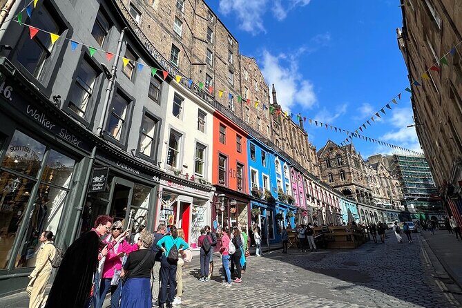 Edinburgh City 4 Hour Private Guided Taxi Tour - New Town and Princes Street: where Edinburgh looks planned