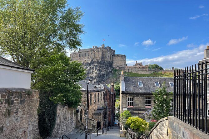 Edinburgh Experience By Car - A private car day that strings Edinburgh’s biggest stories together