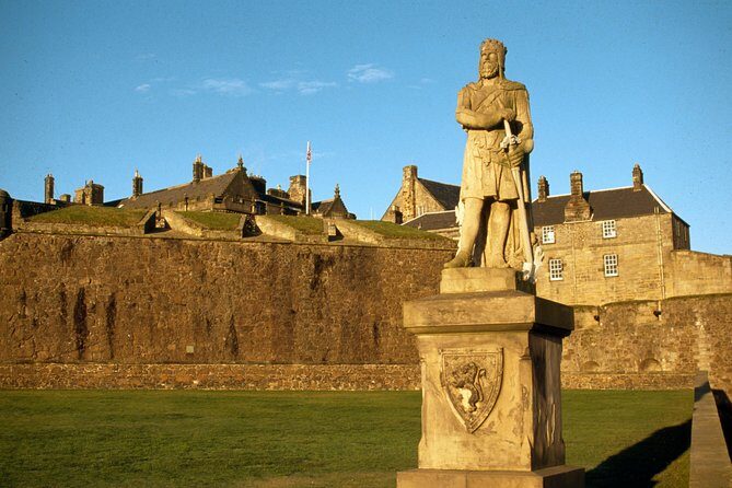 Edinburgh: Loch Lomond, Stirling Castle and the Kelpies Day Tour - South Queensferry and the Forth Bridges: quick views, big engineering