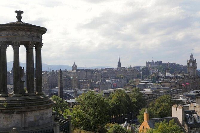 Edinburgh Private Transfer from Edinburgh Airport to City centre - Quick takeaways