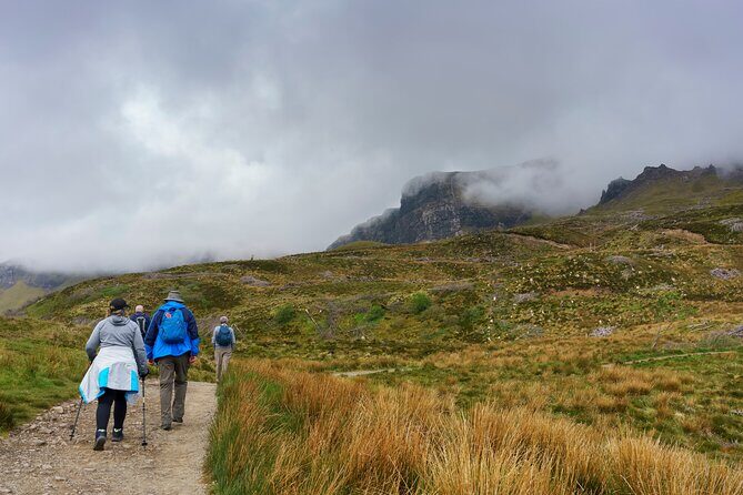 Edinburgh: Stirling Castle & Loch Lomond Private Luxury Day Tour - Loch Lomond and The Trossachs National Park: the big-ticket views
