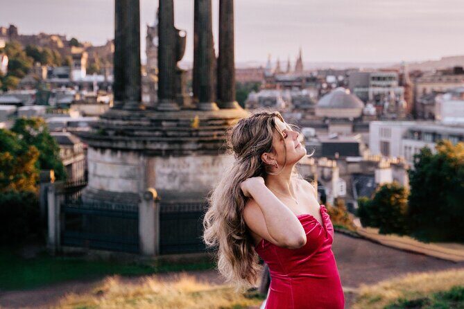 Enchanted Professional Private Photoshoot Tour in Edinburgh - Victoria Street: the street-level photos you’ll actually want