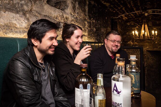 Evolution of Gin and Underground Gin Tasting in Edinburgh | 1hr - The Four-Gin Flight and the Story Behind Each Pour
