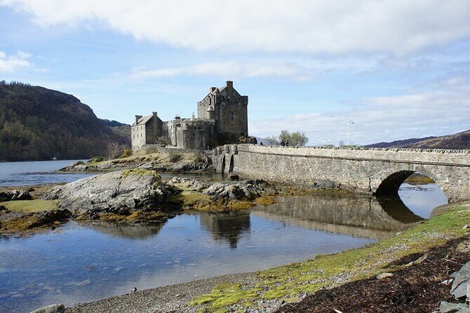 Executive Travel & Guided Tours through the Highlands of Scotland - Urquhart Castle: the views do the work