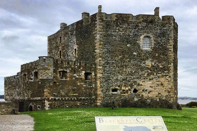 Five Outlander locations , Outlander film locations tour - Stop 2: Linlithgow Palace (Wentworth Prison)