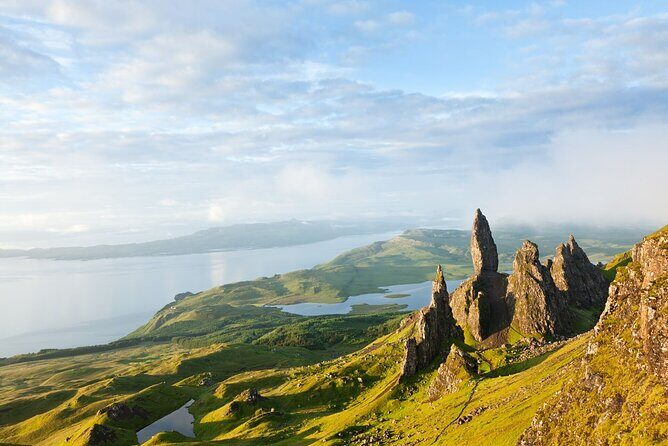 From Edinburgh: 6-Day Isle of Skye & Hebridean Hopper Tour w/Room - Armadale to Mallaig, then the Hogwarts-style rail moment