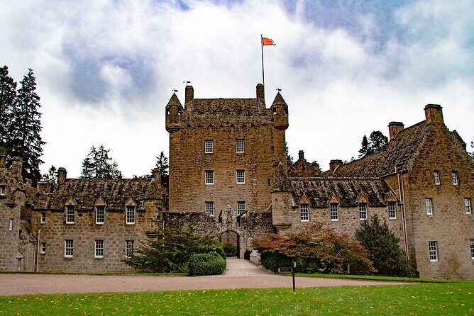From Inverness to Loch Ness , Cawdor Castle , Culloden and more - Clava Cairns: 4,000-Year-Old Burial Monuments and Outlander Points