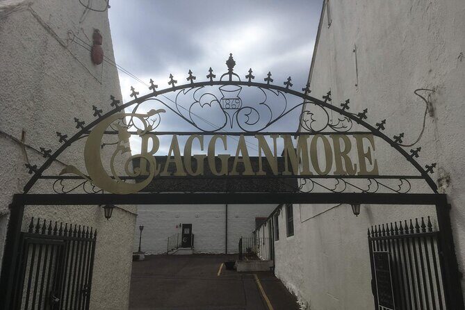 Full-Day Private Speyside Malt Whisky Trail Tour from Grantown-on-Spey - Stop 4: Glenfiddich and the barrel craft build-up