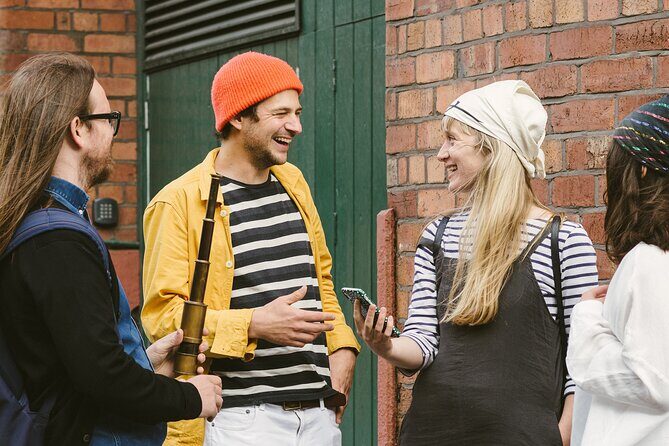 Fun, Flexible Treasure Hunt Around Edinburgh with Cryptic Clues & Hidden Gems - How It Works: Captain Bess, Clues, and Maps on Your Phone