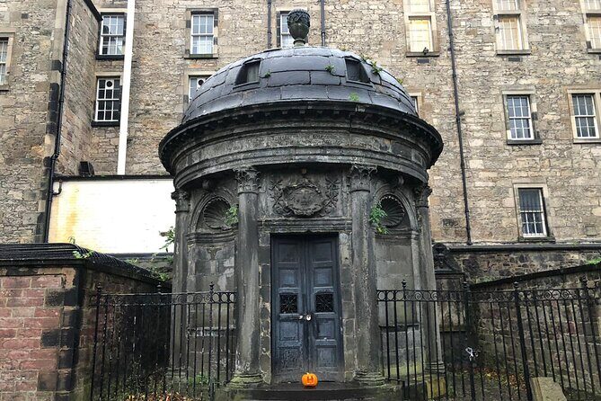 Ghosts of Edinburgh: Bloody Past Exploration Game and Tour - Who this experience suits best (and who should think twice)