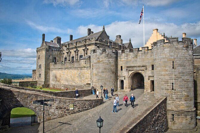 Glasgow; Stirling & Loch Lomond Private Tour - A Private Van Ride That Gets You North of Glasgow