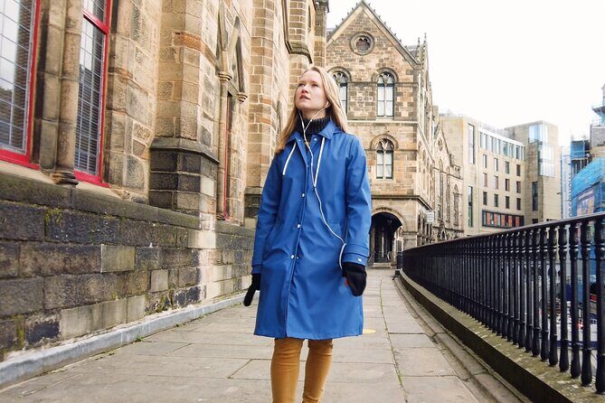 Highlights from Edinburgh’s Old Town: A Self-Guided Audio Tour - Gladstone’s Land and Riddle’s Court: small stops, big atmosphere