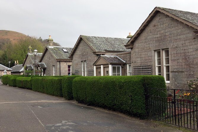 Inverary Castle & Loch Lomond Tour - The Guides: Small Touches That Turn a Tour Into a Memory