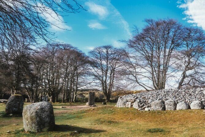 Inverness Outlander Tour - Loch Ness region: a short stop that sets the tone