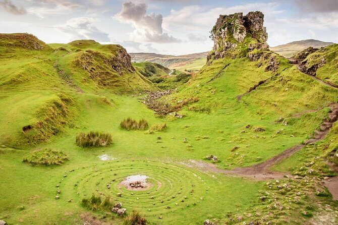 Isle of Skye, Loch Ness & Highlands: 3-Day Private Luxury Tour - Day 1: From The Kelpies to Glencoe Views, Then Portree at Night