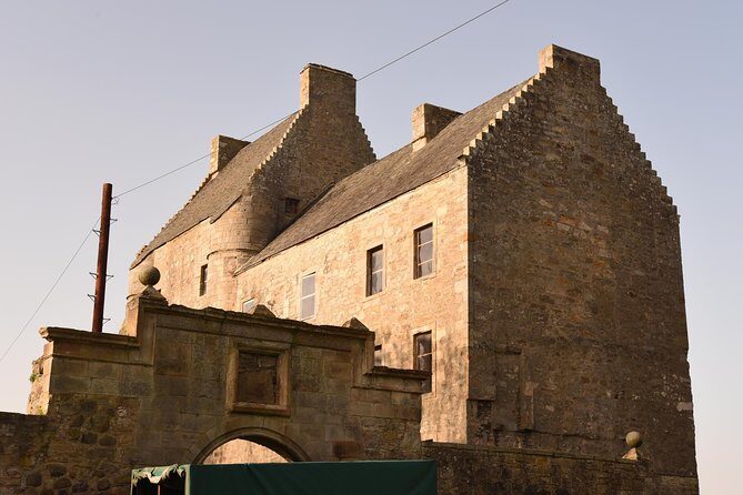 Jamie Fraser Outlander tour to Lallybroch tours Edinburgh - Stop 2 at Midhope Castle: Finding Lallybroch Without the Rush