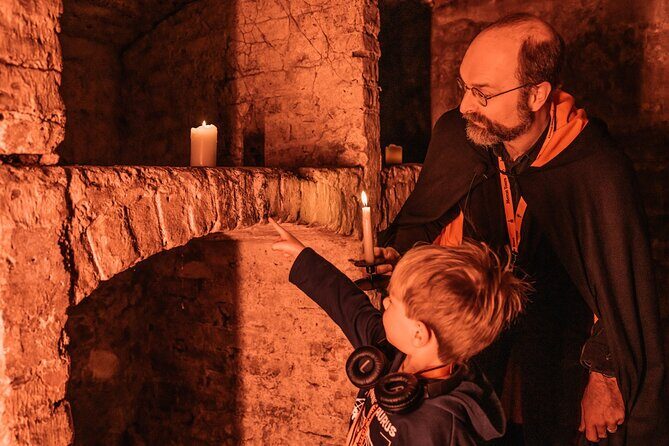 Kids Multi-Sensory Underground Vaults Tour in Edinburgh - Along the Royal Mile: horses, shadows, and real-life horror without the wandering