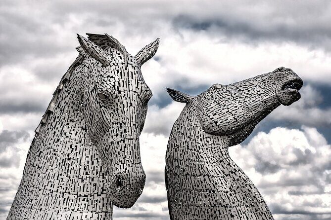 Loch Lomond National Park, Stirling Castle and the Kelpies Tour - The Kelpies at The Helix: 30 minutes for the iconic 100-foot shots