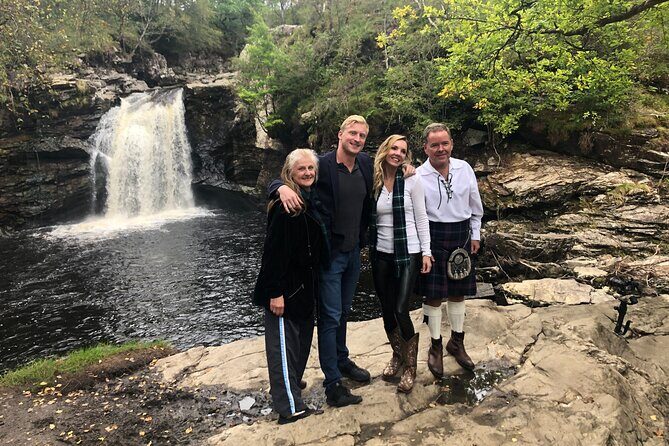Loch Lomond & Stirling Castle One Day Tour 1-6 People - Loch Lomond and Luss in the Trossachs: photos, shoreline walks, and quick nature time