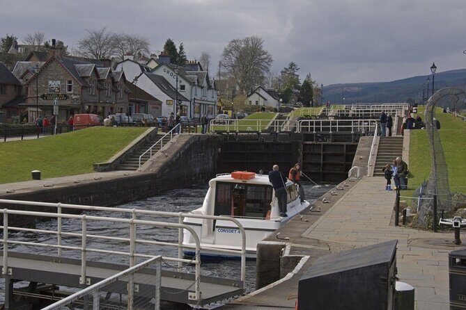 Loch Ness, Glencoe & Highlands Small-Group Day Tour from Glasgow - The ride south and north: comfortable transport, lots of stories