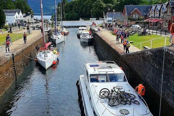 Loch Ness , Heilan Coos ,Great Glen , Fort William and Glencoe - Fort Augustus: A Quick Look at the Southern End of Loch Ness