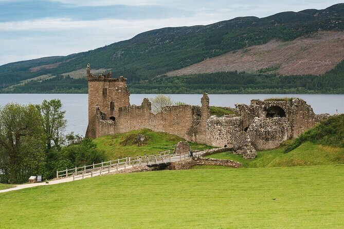 Loch Ness, Outlander and Highlands Private Chauffeur Tour from Inverness - Why a private Loch Ness and Outlander chauffeur beats the bus day
