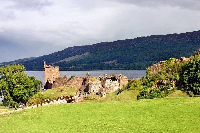 Loch Ness , Outlander , Inverness Castle , Clava and Culloden - A private Highlands day from Invergordon: faster than piecing it together