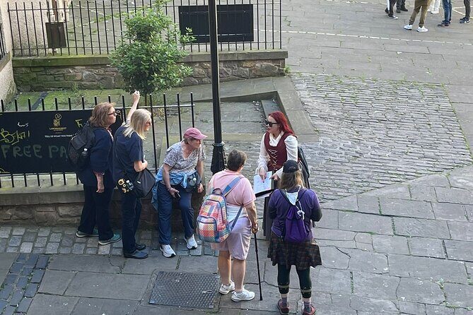 Magical Walking Tour in Edinburgh - Where the tour begins: St Giles’ Cathedral and witch-trial Edinburgh