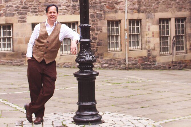 Magical Walking Tour in Edinburgh - Grassmarket and Parliament Square: where the mood turns darker