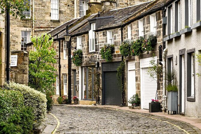Off The Beaten Path Edinburgh: Dean Village Private Walking Tour - Dean Village details: cottages, Georgian homes, and the Water of Leith