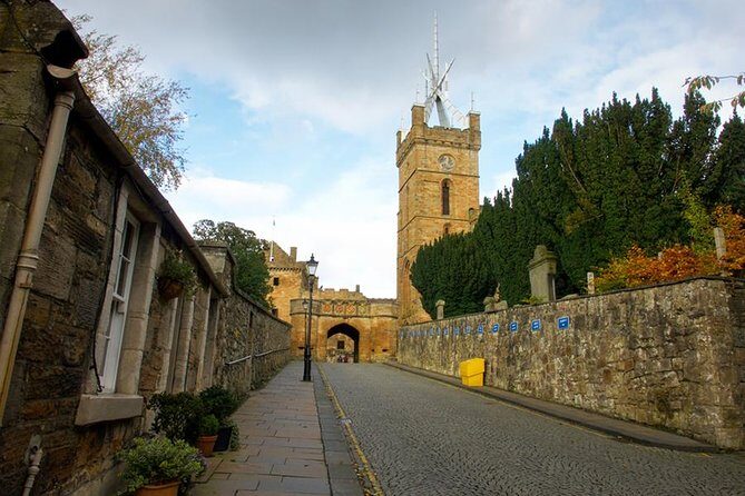 On the Trail of Mary Queen of Scots Private Tour in a Minivan from Edinburgh - The 8-Hour Rhythm: Pickup to Drop-Off Without Wasted Time