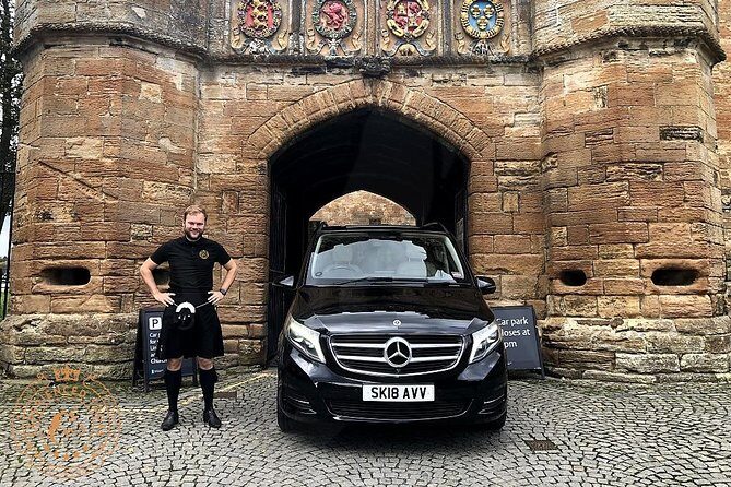 Outlander locations experience, Private Tour in a premium Minivan - Stop 3: Culross village and the Cranesmuir feeling