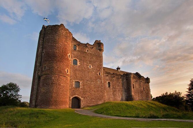 Outlander locations experience, Private Tour in a premium Minivan - The 8-hour flow: what the schedule feels like in real life