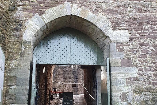 Outlander Tour - Blackness Castle: Fort William’s Mean-Streak Energy