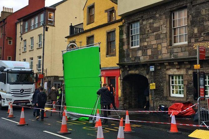 Outlander Walking Tour of Edinburgh's Old Town - Stop 1: St Giles’ Cathedral—where filming meets a landmark you’ll recognize fast