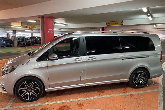 Private Airport Transfer from Edinburgh airport to Glasgow - Entering Glasgow Without Waiting Around