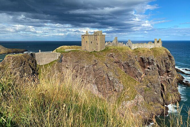 Private Balmoral Glamis Dunnottar Castles Tour from Aberdeen - Stop 1 in Aberdeen: the calm start before the drive