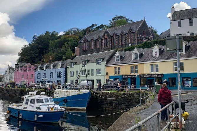 Private Bespoke Skye Tour - Portree Harbour, Kilt Rock, and Old Man of Storr: The Big Names in One Sweep